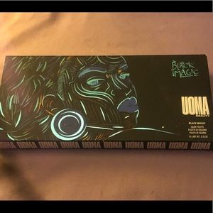 Uoma Beauty Black Magic palette